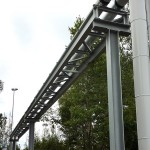 Rohrbruecke über die Bundesbahn inkl. Fundamente -
12 t Stahlkonstruktion,
Leistungsumfang: Konstruktion, Fertigung und Montage